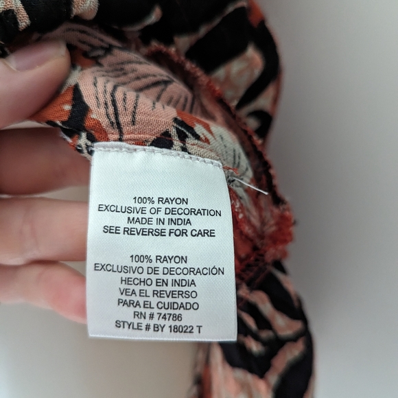 Patrons of Peace Tank - Picture 8 of 8